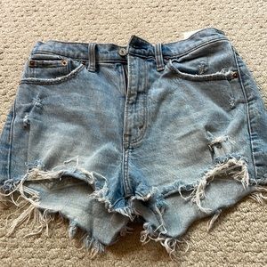 Abercrombie high rise mom shorts